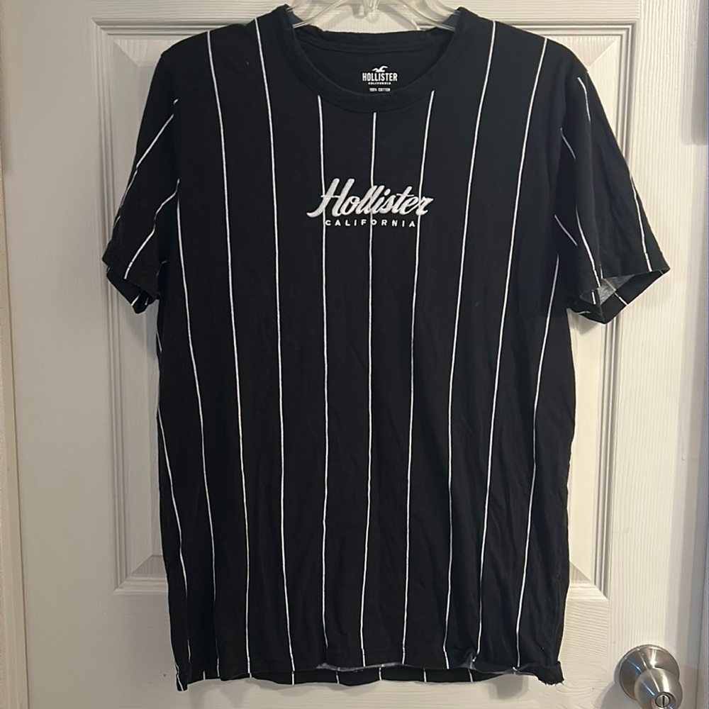 Hollister Mens TShirt Size L Black Whitr‎ Striped